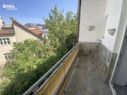Zentrum: Charmante 3 Zimmer Wohnung mit Balkon!