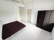 ZERO Deposit Cozy Medium Room + Linked Bath | Bandar...