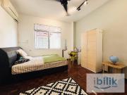 Zero Deposit Large Room at Bukit OUG Condo near LRT Awan...