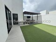 Zibatá RENTA. Casa de 4 recámaras con 1 en planta baja