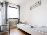Zimmer in 5 Zimmer WG zu vermieten, Düsseldorf