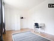 Zimmer in 5 Zimmer WG zu vermieten, Düsseldorf