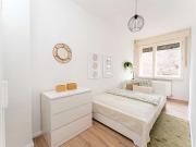 Zimmer in Apartment mit 4 Schlafzimmern in Berlin Spandau