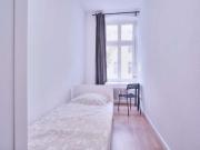 Zimmer in Apartment mit 4 Schlafzimmern in Kreuzberg, Berlin