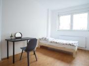 Zimmer in einer 13 Zimmer WG in Berlin zu vermieten