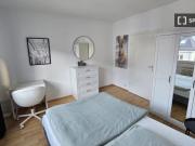 Zimmer in einer 2 Zimmer WG zu vermieten, Frankfurt
