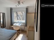 Zimmer in einer 3 Zimmer WG in Frankfurt zu vermieten Zimmer in einer 3 Zimmer WG in Frankfurt zu vermieten