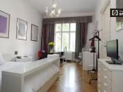 Zimmer in einer 3 Zimmer Wohnung in Berlin zur Mitbenutzung