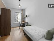 Zimmer in einer 5 Zimmer WG in Berlin zu vermieten