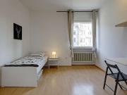 Zimmer in einer 6 Zimmer WG in Stuttgart zu vermieten