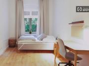 Zimmer in möblierter und betreuter Wohngemeinschaft / Moabit