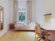 Zimmer in möblierter und betreuter Wohngemeinschaft / Moabit