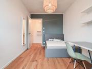 Zimmer in Wohngemeinschaft in Neubau. Hochzeit. Berlin