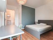 Zimmer in Wohngemeinschaft in Neubau. Hochzeit. Berlin