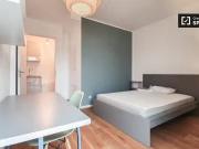 Zimmer in Wohngemeinschaft in Neubau. Hochzeit. Berlin