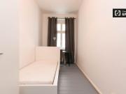 Zimmer in Wohnung mit 4 Schlafzimmern in Wilmersdorf, Berlin