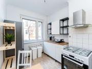 Zimmer mit Balkon in Wohnung in der Nähe des S Bahnhofs...