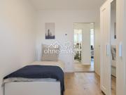 Zimmer mit eigenem Balkon in frisch sanierter WG in...