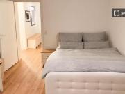 Zimmer zu vermieten in 3 Zimmer Wohnung in Frankfurt