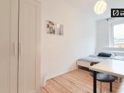 Zimmer zu vermieten in 3 Zimmer Wohnung in Reinickendorf Zimmer zu vermieten in 3 Zimmer Wohnung in Reinickendorf