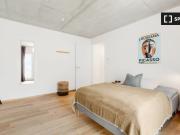 Zimmer zu vermieten in 4 Zimmer Wohnung in der...