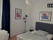 Zimmer zu vermieten in 4 Zimmer Wohnung in Frankfurt