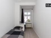 Zimmer zu vermieten in 4 Zimmer Wohnung in Treptow Köpenick