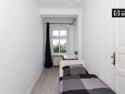 Zimmer zu vermieten in 4 Zimmer Wohnung in Treptow Köpenick