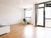 Zimmer zu vermieten in 4 Zimmer Wohnung in Wersten,...