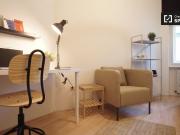 Zimmer zu vermieten in 5 Zimmer Wohnung, Hochzeit, Berlin