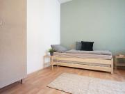 Zimmer zu vermieten in 5 Zimmer Wohnung, Hochzeit, Berlin