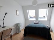Zimmer zu vermieten in 5 Zimmer Wohnung in Berlin