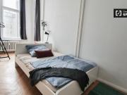 Zimmer zu vermieten in 5 Zimmer Wohnung Schöneberg, Berlin