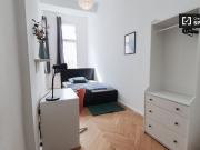 Zimmer zu vermieten in 5 Zimmer Wohnung Schöneberg, Berlin