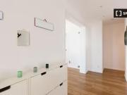 Zimmer zu vermieten in 6 Zimmer Wohnung in Maxvorstadt,...