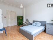 Zimmer zu vermieten in 6 Zimmer Wohnung in Moabit, Berlin