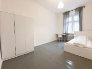 Zimmer zu vermieten in Apartment mit 3 Schlafzimmern in...