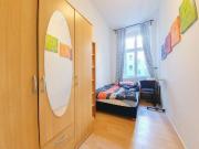 Zimmer zu vermieten in Apartment mit 3 Schlafzimmern,...