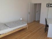 Zimmer zu vermieten in Berlin, 5 Zimmer Wohnung