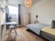 Zimmer zu vermieten in einer Wohnung mit 3 Schlafzimmern...