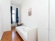 Zimmer zu vermieten in einer Wohnung mit 3 Schlafzimmern...