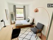 Zimmer in einer 5 Zimmer WG in Hamburg zu vermieten