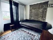 Zimmer zu vermieten in Wohnung mit 1 Schlafzimmer in Berlin