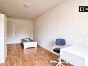 Zimmer zu vermieten in Wohnung mit 3 Schlafzimmern in...