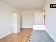 Zimmer zu vermieten in Wohnung mit 3 Schlafzimmern in...