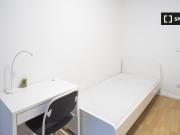 Zimmer zu vermieten in Wohnung mit 3 Schlafzimmern in...