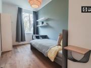 Zimmer zu vermieten in Wohnung mit 4 Schlafzimmern in Berlin