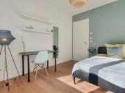 Zimmer zu vermieten in Wohnung mit 4 Schlafzimmern in Berlin