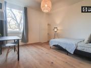 Zimmer zu vermieten in Wohnung mit 4 Schlafzimmern in Berlin