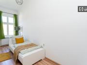Zimmer zu vermieten in Wohnung mit 4 Schlafzimmern in Berlin